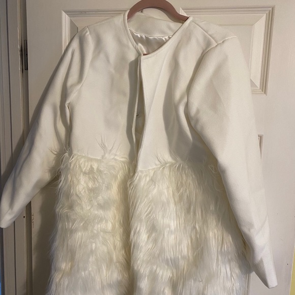 White Coat - Picture 3 of 6